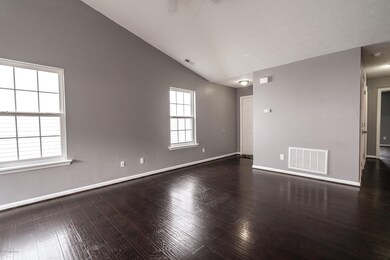 6712 Arbor Creek Dr, Louisville, KY 40228 - photo 5