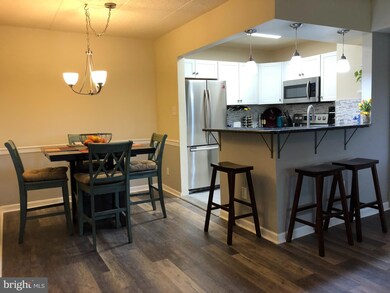 166 Riversedge Dr, Norristown, PA 19403 - photo 7