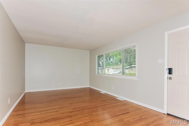 330 Moule Dr, Florissant, MO 63031 - photo 6