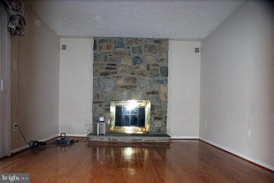 11540 Paramus Dr, North Potomac, MD 20878 - photo 6