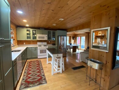 64 Chauncey Creek Rd, Kittery Point, ME 03905 - photo 4