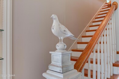 Newel Post