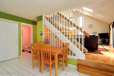 10 Cotoneaster Ct, Monmouth Junction, NJ 08852 - photo 7