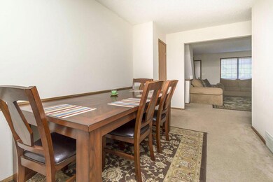 Dining Room (2)