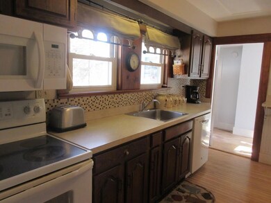 160 Lincoln Ave, Gardiner, ME 04345 - photo 5