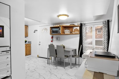 79 Starr Ave, Schenectady, NY 12304 - photo 6