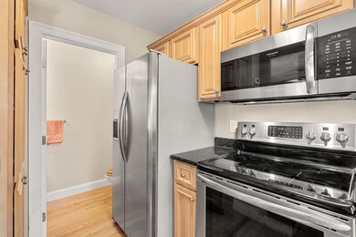 309 High St unit C, Newburyport, MA 01950 - photo 5