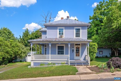 105 Trenary St, Staunton, VA 24401 - photo 2