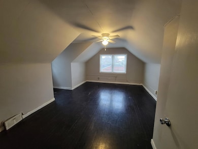 1775 Harrodsburg Rd unit 2nd floor unit, Lexington, KY 40504 - photo 6