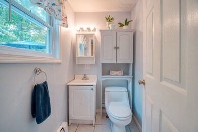 33 Barrows Rd, Worcester, MA 01609 - photo 7