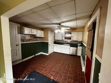 1425 N Sumner Ave, Scranton, PA 18508 - photo 4