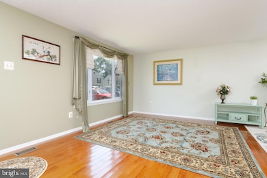 52 Yew Rd, Essex, MD 21221 - photo 4