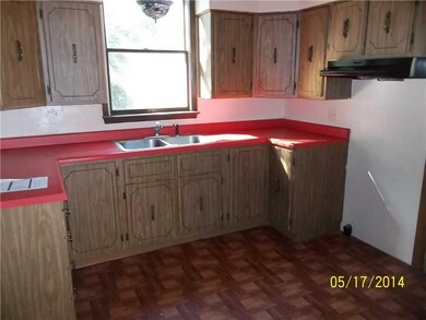 801 Penn Ave, Midland, PA 15059 - photo 5