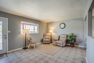 2203 N Flores Dr, Tucson, AZ 85705 - photo 5