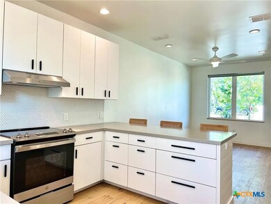 1903 Dutton Dr unit B, San Marcos, TX 78666 - photo 7