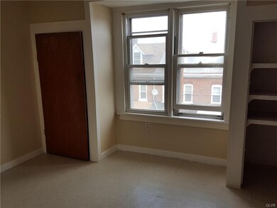 738 S Hall St, Allentown, PA 18103 - photo 7