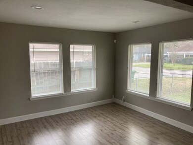 6619 Cadillac St, Houston, TX 77021 - photo 7