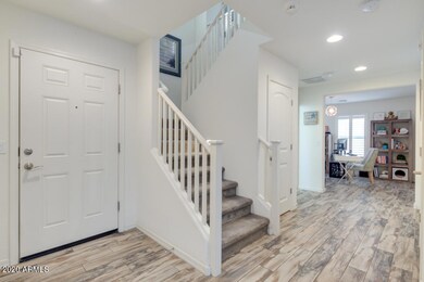 Interior Entry & Staircase