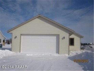 992 Abbygail Dr, Alexandria, MN 56308 - photo 2