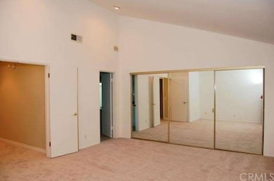 Oversized Master Suite with mirrored wardrobe clos