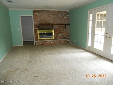 1056 Parkridge Cir W, Jacksonville, FL 32211 - photo 4