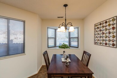 Breakfast area w/ bay window