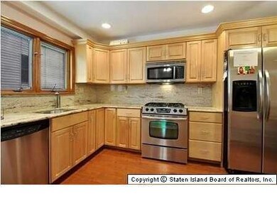 20 Sunnyside Terrace, Staten Island, NY 10301 - photo 2