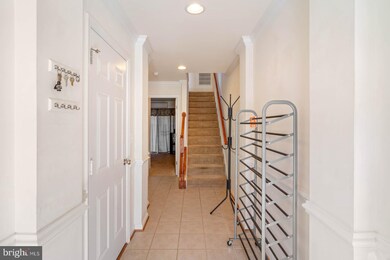 15613 John Diskin Cir, Woodbridge, VA 22191 - photo 3