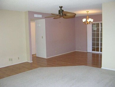 738 S Portland Great Room 3