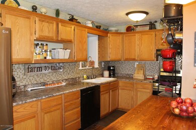 7732 Dominique Dr, Louisville, KY 40228 - photo 2