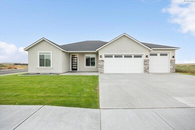 8813 Dusty Maiden Dr, Pasco, WA 99301 - photo 2