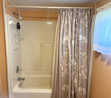 Shower/Tub Combo