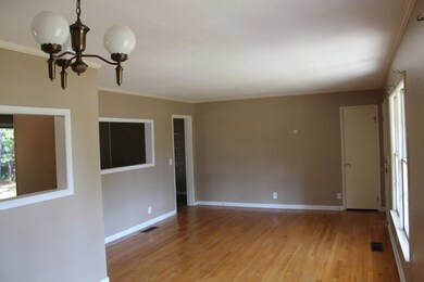 Living room/dining