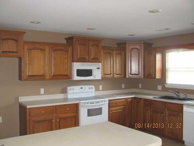 9004 Covington Rd, Siloam Springs, AR 72761 - photo 3