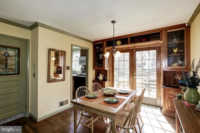 2218 Orchid Dr, Falls Church, VA 22046 - photo 6