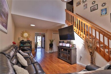 2743 Victoria Ln, Easton, PA 18045 - photo 4