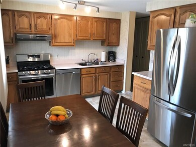 850 Deerfield Dr, North Tonawanda, NY 14120 - photo 2