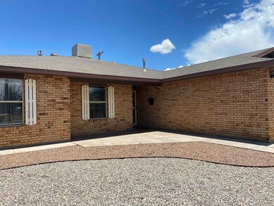 822 Sherwood Dr, Alamogordo, NM 88310 - photo 4