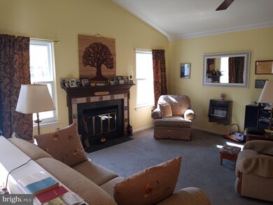 102 Wigton Cir, Perkasie, PA 18944 - photo 5