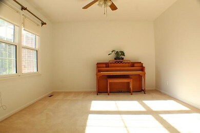 2nd Living Rm