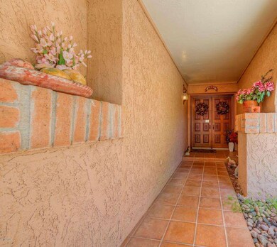 002_Front Entry