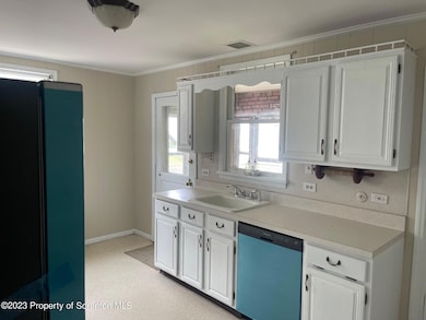 1310 Oram St, Scranton, PA 18504 - photo 6