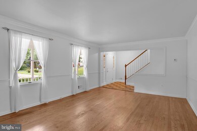 3402 Holly Cir, Triangle, VA 22172 - photo 6