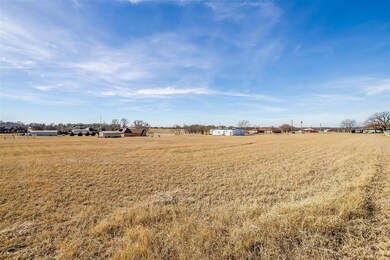 975 Hlavek Rd, Decatur, TX 76234 - photo 4