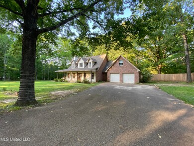 274 Pine Tree long shot driveway