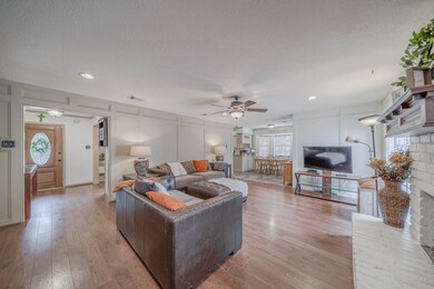 350 Dawn Hill Dr, Friendswood, TX 77546 - photo 6