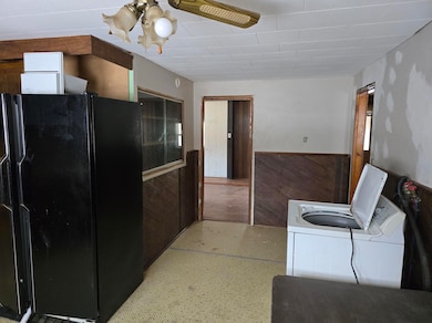 62 W West Main St, Milo, ME 04463 - photo 5