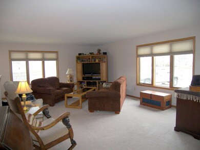 Living Rm 320 3rd St Circle.JPG