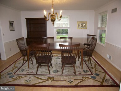 14821 Spring Meadows Dr, Germantown, MD 20874 - photo 5