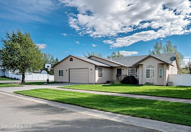 8474 W Colorado St, Rathdrum, ID 83858 - photo 4